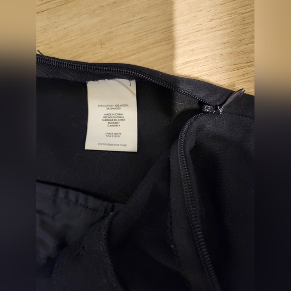 Cabi Navy Mariner pants - Picture 3 of 5